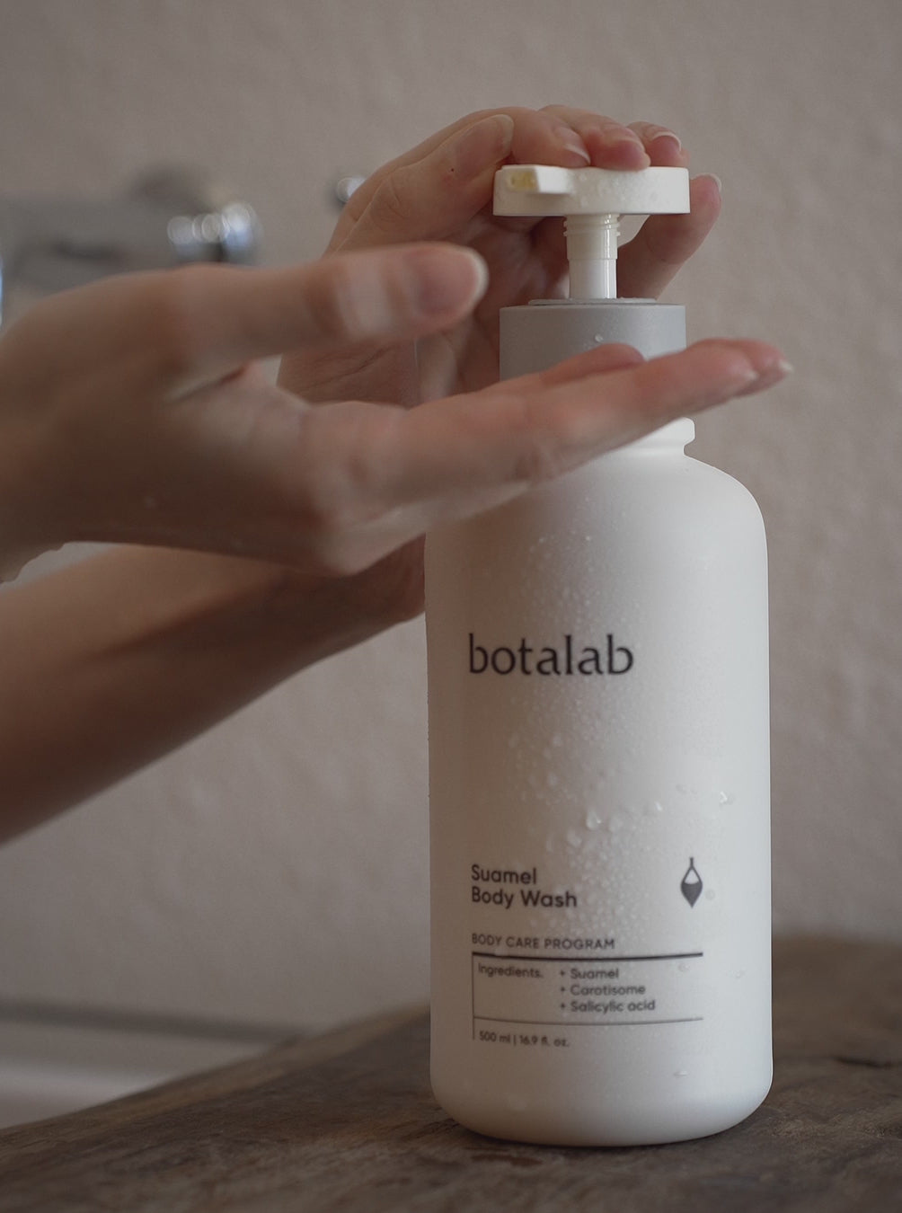 Samuel Body Wash: Hyaluronic Acid and Collagen video demonstrating product